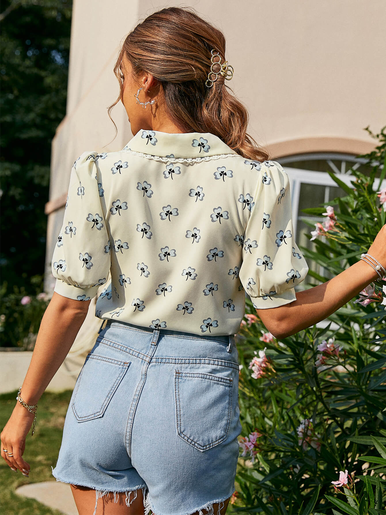Floral Lace Trim Short Puff Sleeve Shirt