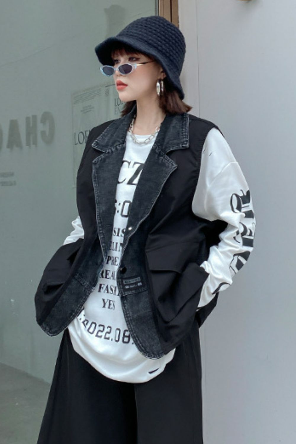 Spliced Denim Lapel Collar Vest with Pockets